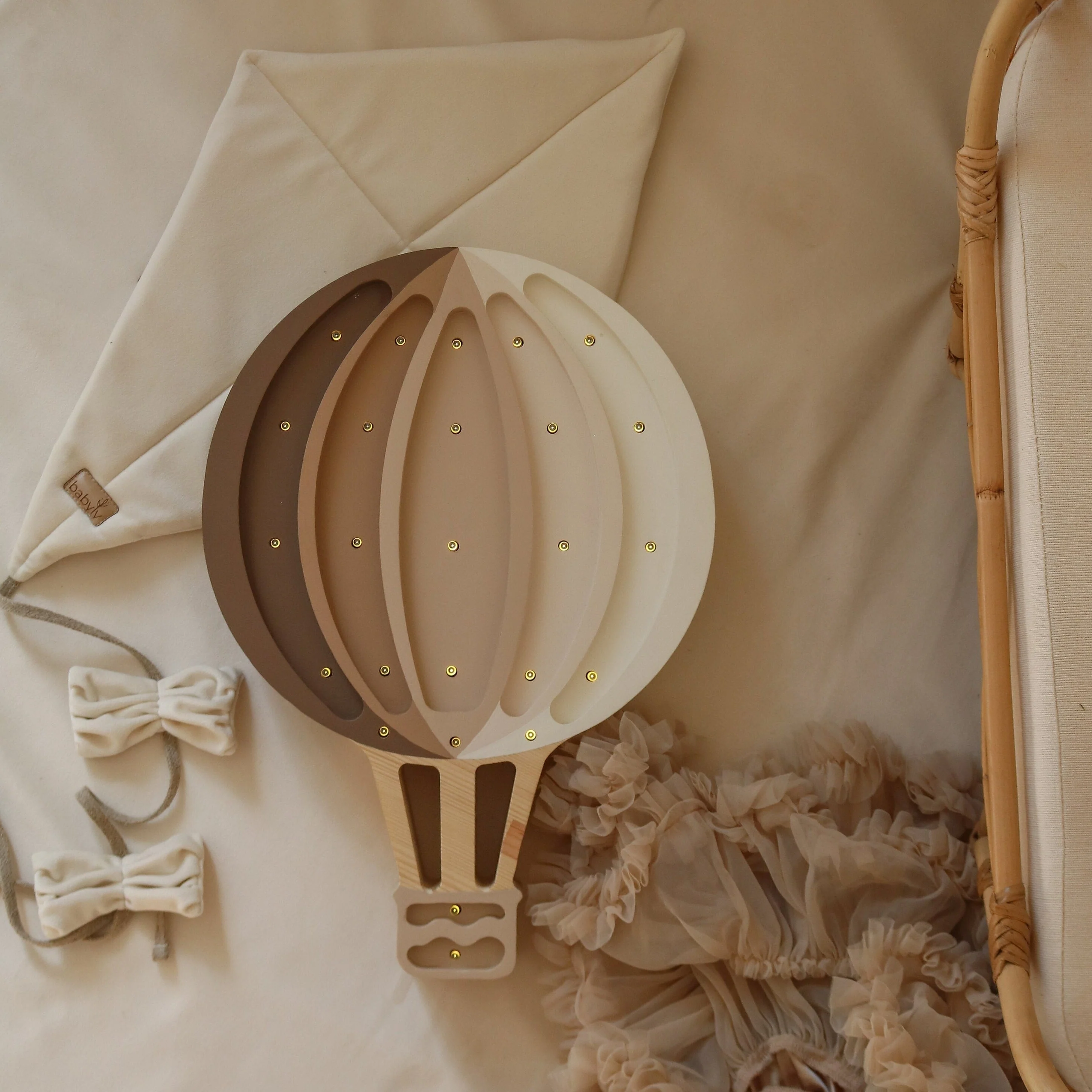 Little Lights Hot Air Balloon Lamp - Image 18